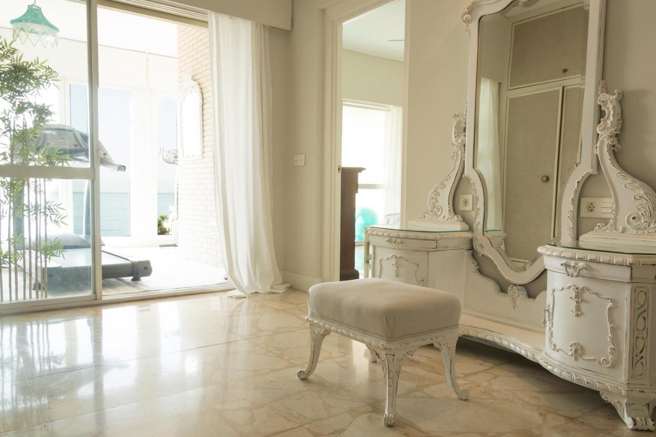 Malagueta Penthouse Premium Daire Málaga Dış mekan fotoğraf