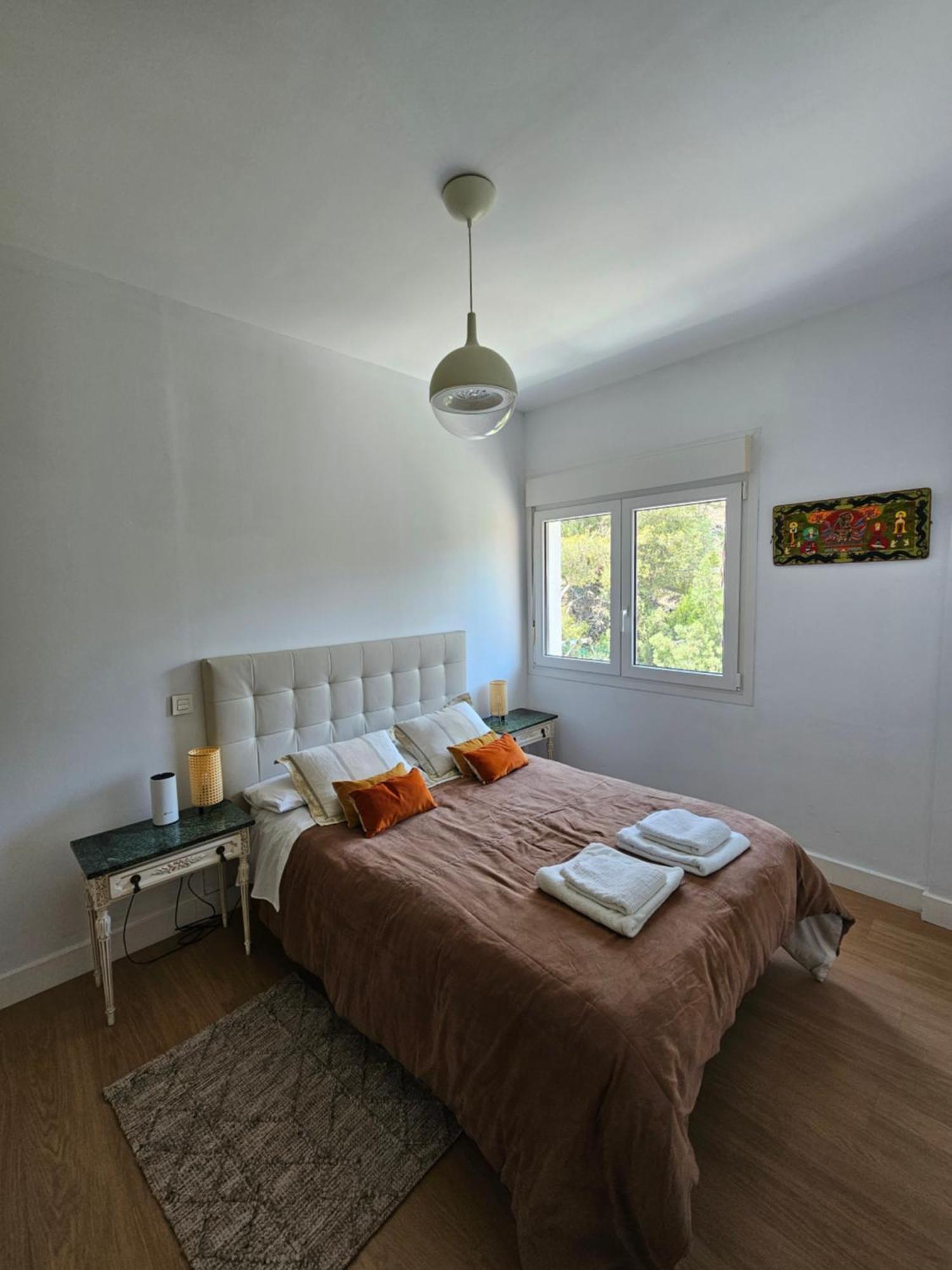 Malagueta Penthouse Premium Daire Málaga Oda fotoğraf